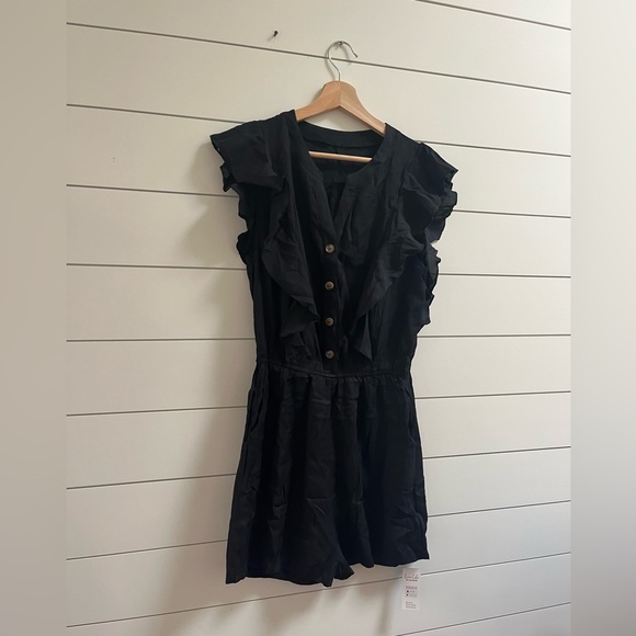 CUPSHE Ruffle Button-Front Black Romper - Size M - Picture 4 of 9
